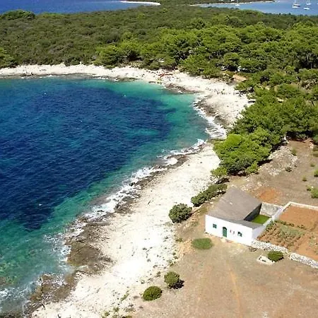 度假居 Holiday 韦利拉特